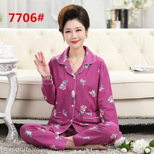 Mother Sleepwear Lapel Buttons Long Sleeve Cotton Women Pajamas Set Autumn Winter Mother Pajama Set Pyjamas OverSize Homewear