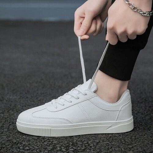 Sports shoes men 2020 lightweight running shoes mens breathable sports shoes zapatos de mujer high quality casual shoes