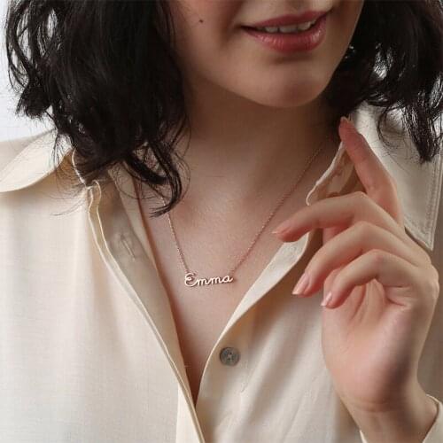 New fashion temperament custom stainless steel name necklace personality Emma letter pendant ladies jewelry holiday gifts