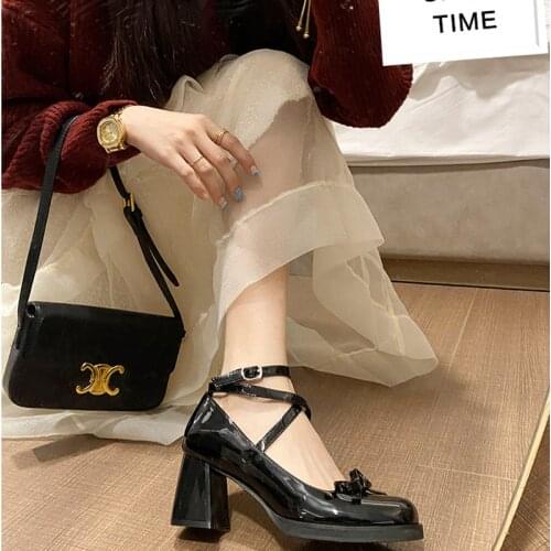 Helolis Leather Pumps