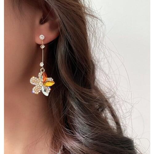 Korean Luxury Clear Crystal Flower Earrings for Women Girl Gold Color Metal Shiny Rhinestones Floral Long Drop Earrings Jewelry