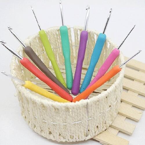 Crochet Hook Rubber Aluminum Ergonomic Crochet Needles With Colorful Soft Rubber Grip Cushioned Needles,1 Piece