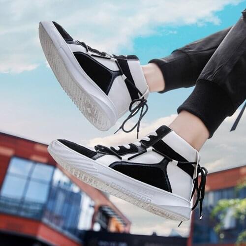 Outdoor High Top Sports Shoes 2021 New Popular Spring and Autumn Fashion Casual Mens Breathable Casual Shoes Non Slip Shoes