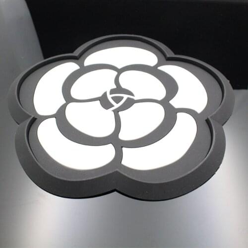 1pcs Camellia Anti-slip Water Cup Bottle Mat Round Flower Storage Pads Car Dashboard Anti-slip Mat Mobile Phone Watch Coin Pad