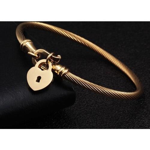 Trendy Stainless Steel Heart Gold Plated Trendy Bracelets For Men Women Wedding Hook Closure Bangle Jewelry Gift