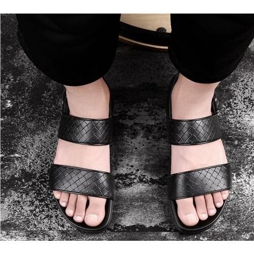Mens sandals summer loafers leather shoes non-slip gladiator sandals casual beach shoes mens head layer of cowhide
