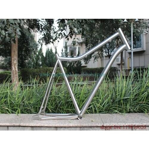 Titanium mtb bicycle frame with 44mm head tube and sliding dropouts BSA thread BB shell disc brack