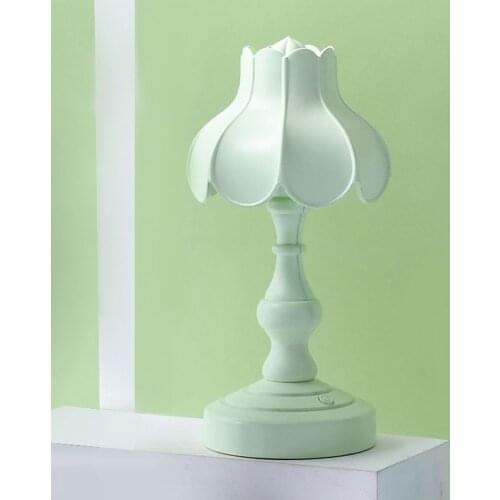 European Lotus Small Night Light Nostalgic Mediterranean Bedroom Bedside Lamp Mini Contracted LED Small Desk Lamp Home Decor