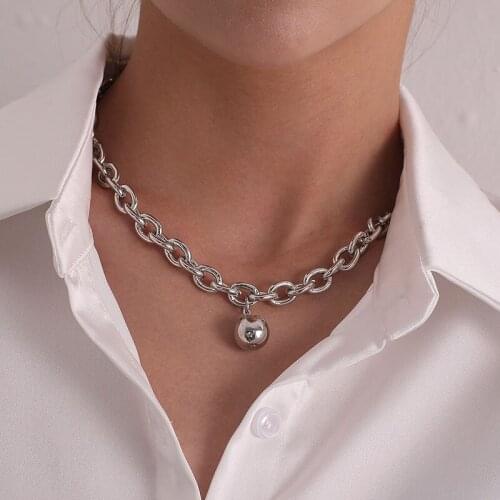 Punk Plastic Ball Pendant Thick Chains Choker Necklace Women Vintage Geometric Neck Chocker Clavicle Necklace Party Jewelry