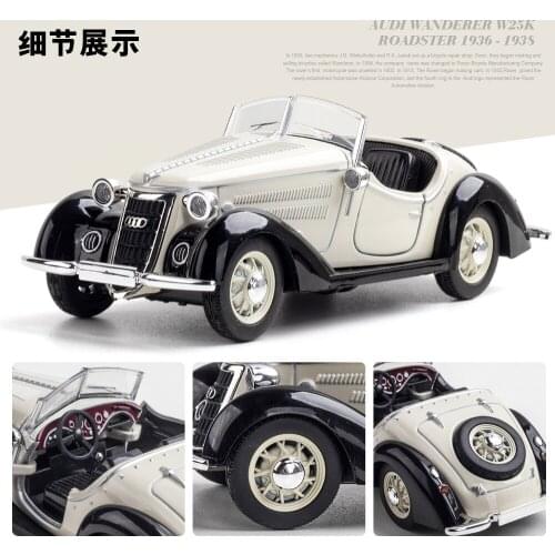 1:32 high simulation rover classical wanderer W25K alloy car model childrens sound and light toy ornaments for children