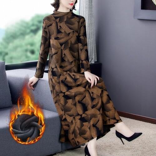 Winter Autumn Print Casual Vintage Midi Dresses Loose 5XL Plus Size Plush Padded Warm Maxi Dress Elegant Women Bodycon Vestidos