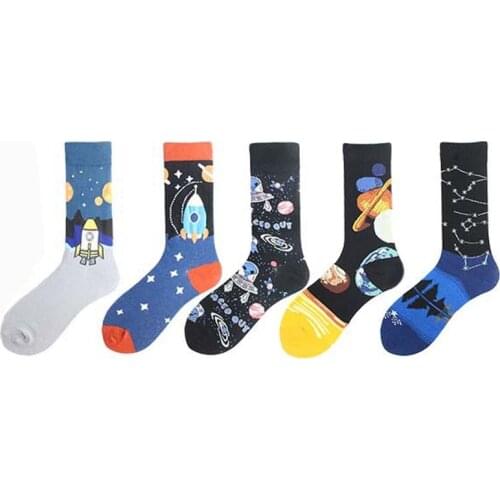 Hot Sale Funny Harajuku Men Socks New Star Universe Airship Style Korea Fashion Trend Novelty Casual Breathable Crew Sock Man