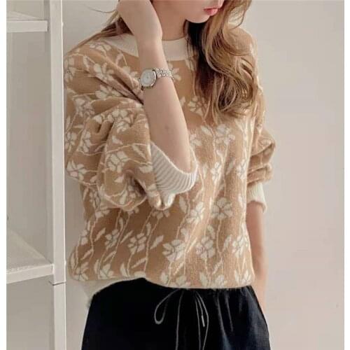 Korean version of the retro simple knitted jacquard sweater womens fall/winter 2021 new turtleneck round neck loose crop top