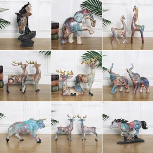 Nordic Oil Painting Resin Animals Sculpture Elk Horse Figurine Modern Art Crafts Home Decoration Desktop Ornament Christmas Gift