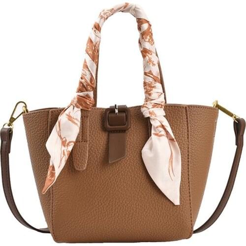 2022 Winter Simple Female Crossbody Bag Designer Shopper Tote Luxury Pu Leather Bucket Handbags Vintage Shoulder Bags for Women