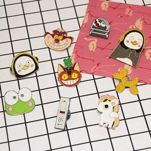 1 design metal cartoon color animation pin frog Brooch color Penguin squirrel womens Lapel Pin Badge js6